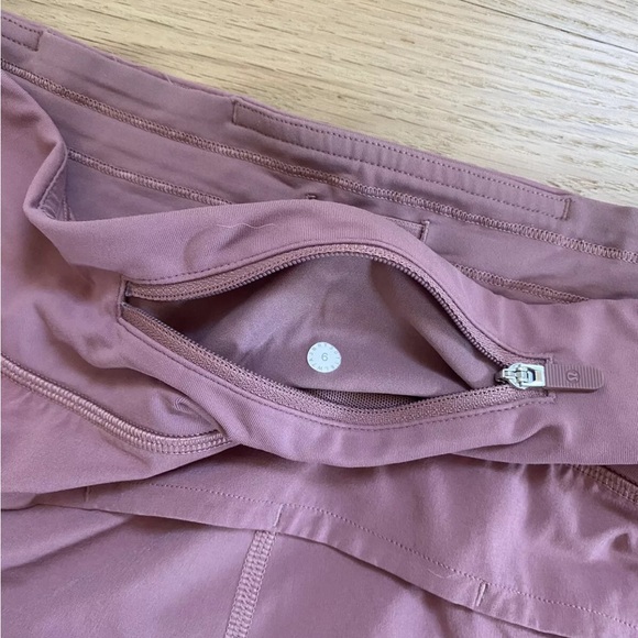 Lululemon Speed Up Shorts 2.5” Quicksand - Picture 3 of 4